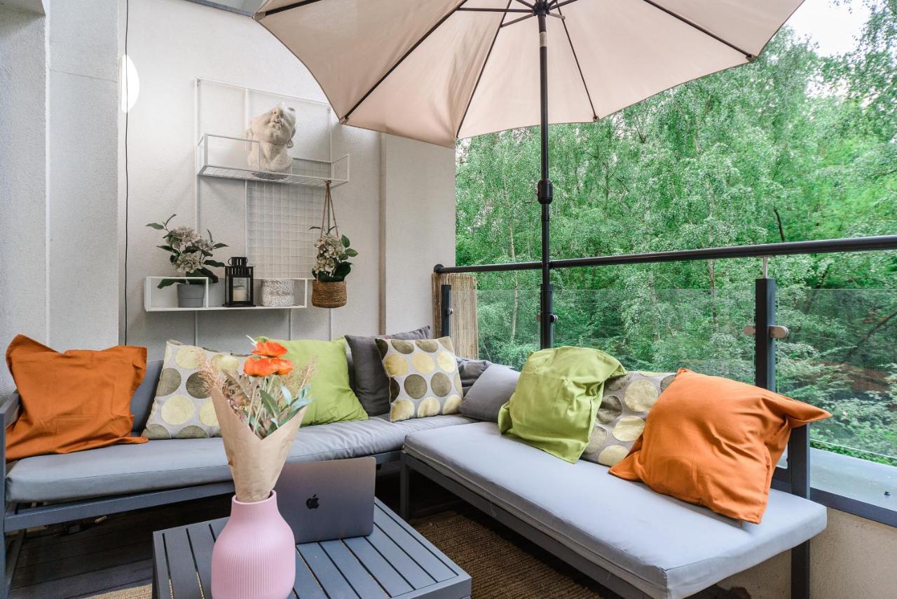Lumina Apartment With Balcony Overlooking The Park Lodź Bagian luar foto
